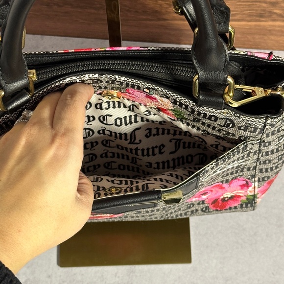 Juicy Couture | Word On The Street Rose Logo Print Satchel Bag Y2K - Picture 5 of 16